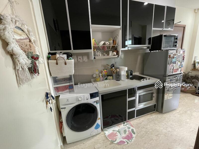 Condominium for Rent: D19, 558962