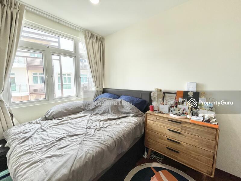 Condominium for Rent: D19, 558962