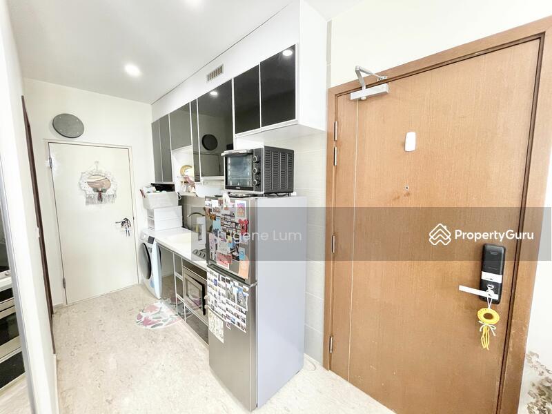 Condominium for Rent: D19, 558962
