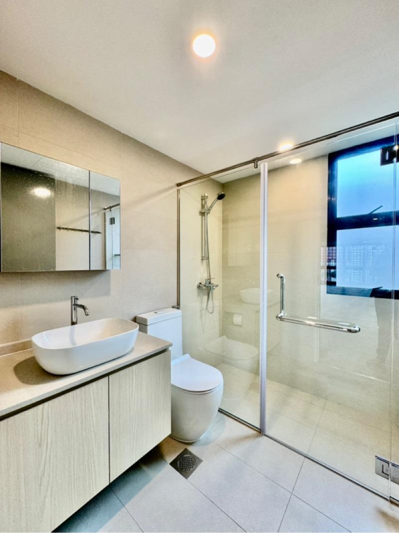 Condominium for Rent: D20, 579981