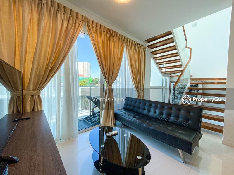Prop-GPT: Condominium: D09 Cairnhill Suites at Orchard