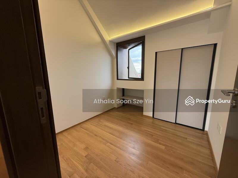Condominium for Rent: D15, 427754