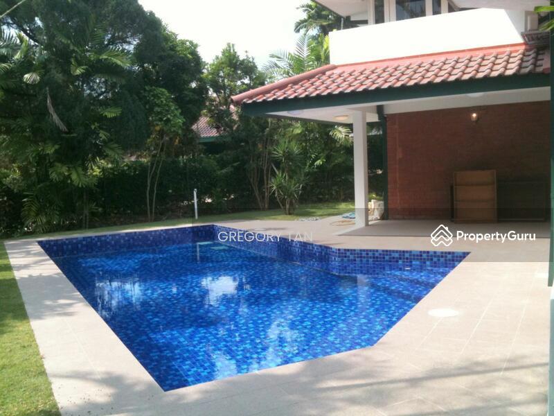 Prop-GPT: Bungalow: D10  Tudor Close