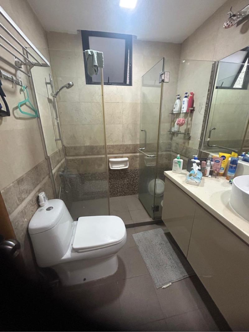 Condominium for Rent, Regent Heights Condominium Room Rental, $1,249, 1 Bed 1 Bath 150 sqft $8.33 psf, SGD 1,249 | 99-year Leasehold