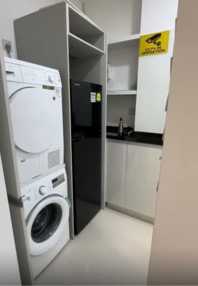 Apartment for Rent, The Plaza Apartment Room Rental, $1,299, 1 Bed 1 Bath 150 sqft $8.66 psf, SGD 1,299 | 99-year Leasehold
