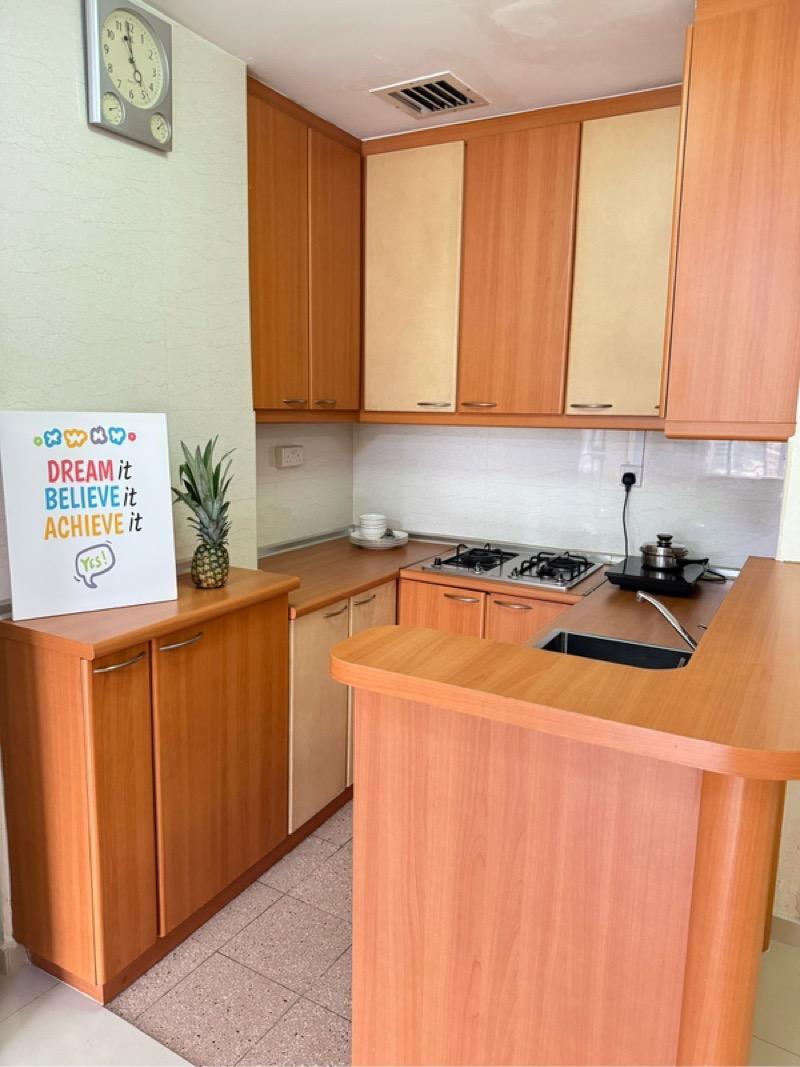 Apartment for Rent, The Plaza Apartment Room Rental, $1,299, 1 Bed 1 Bath 150 sqft $8.66 psf, SGD 1,299 | 99-year Leasehold