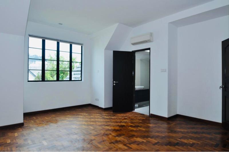 Yuk  tong  Terraced House For Rent, $8,2004 Bath 3,000 sqft $2.88 psf