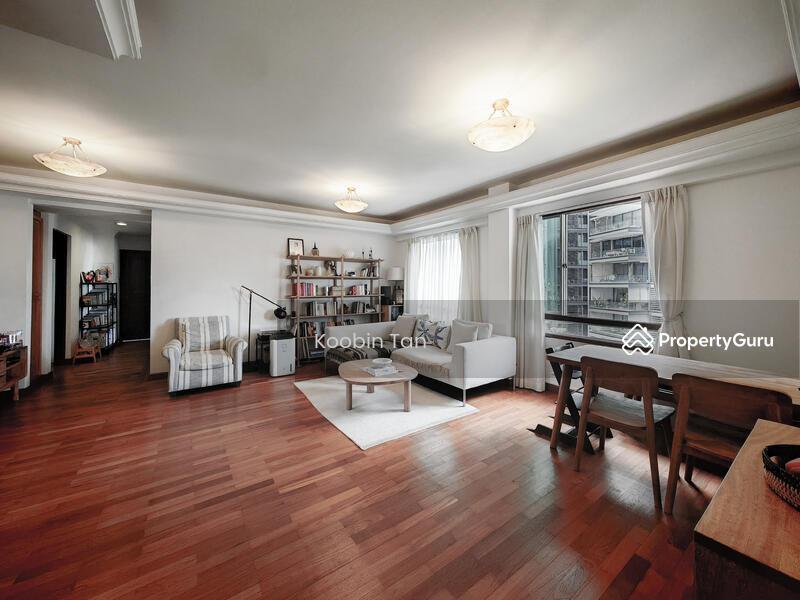 Prop-GPT: Condominium: D09 Cairnhill Hullet Rise