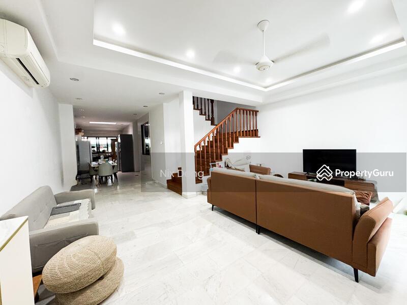 Prop-GPT: Terrace: D20  Renovated & Clean Terrace House Near Upper Thomson MRT for rent