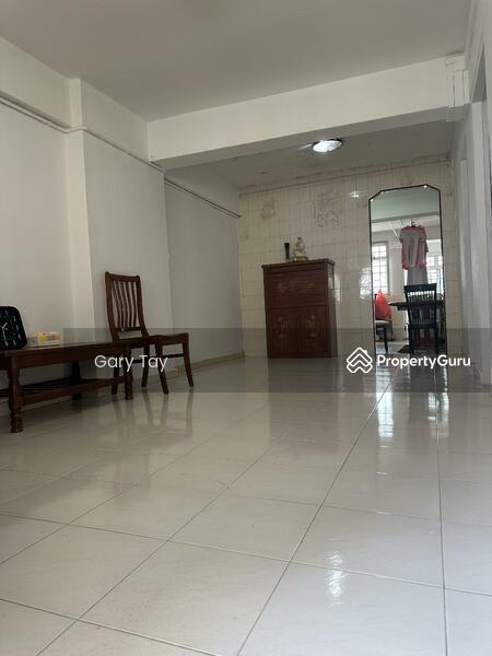 Prop-GPT: HDB Flat: D10 Holland 6 Holland Close