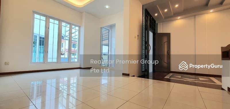 Semi-Detached for Rent: D16, 466781