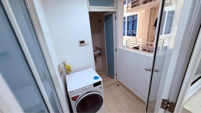 City Square Residences Condominium For Rent, $6,500, 3 Bed 2 Bath 1,216 sqft $5.35 psf