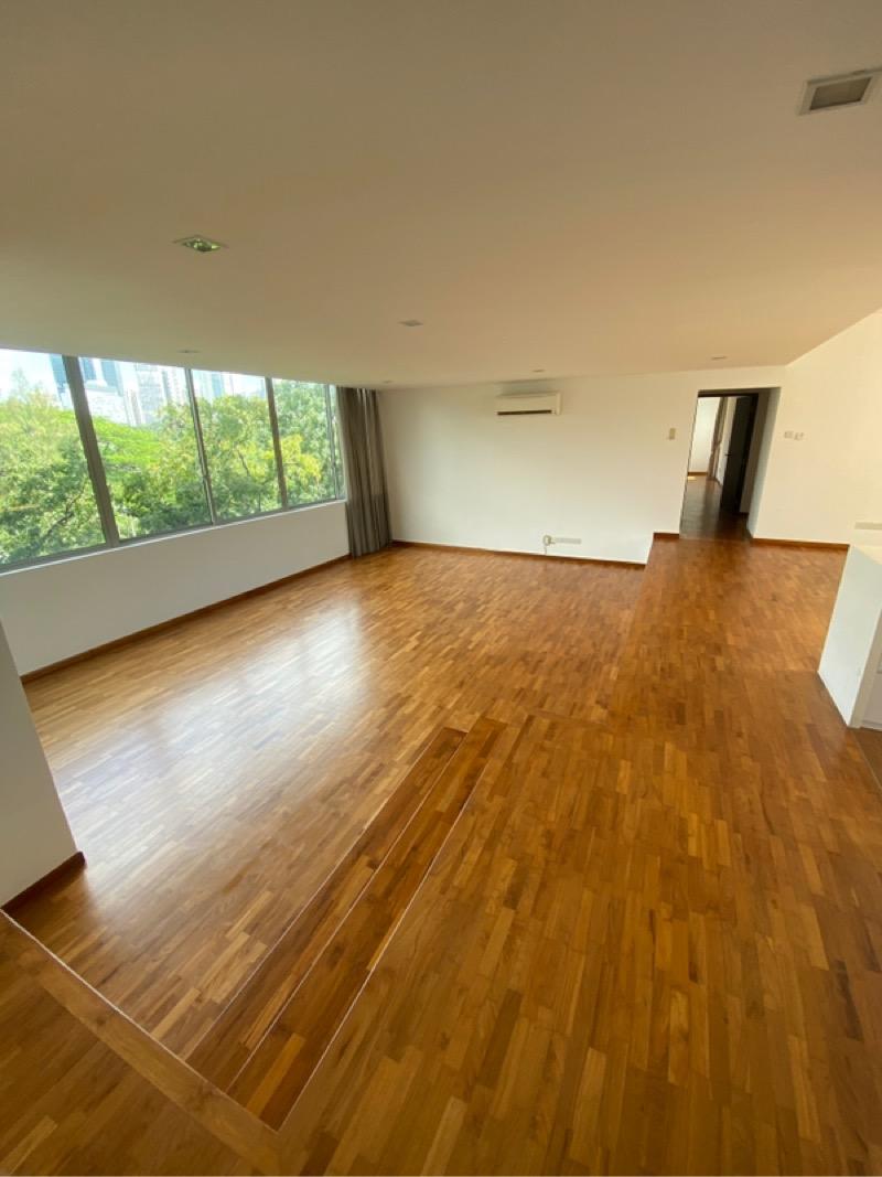 Prop-GPT: Apartment: D10  Nassim Regency