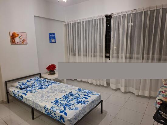 Prop-GPT: HDB Apartment: D19  448 Hougang Avenue 10