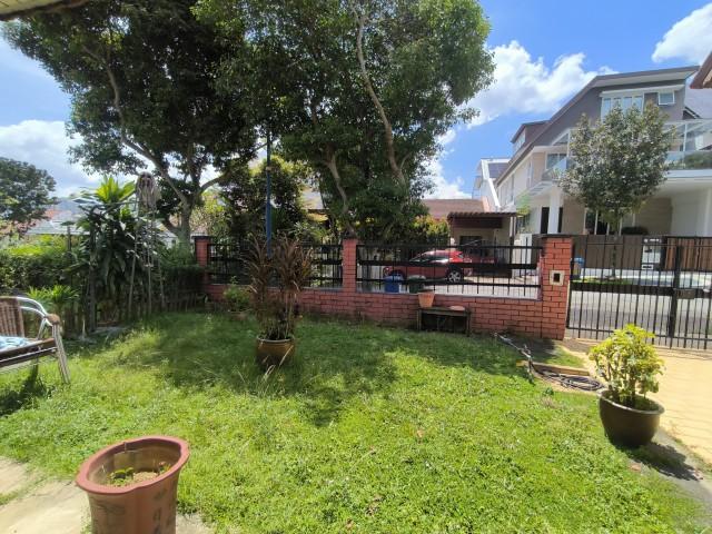 Prop-GPT: Terrace: D19  Brockhampton Drive