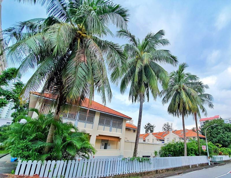 Townerville Conservation House For Rent, $5,500, 2 Bed 2 Bath 2,162 sqft $2.54 psf