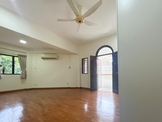 Taman Permata Semi-Detached House For Rent, $7,800, 4 Bed 3 Bath 3,000 sqft $2.32 psf