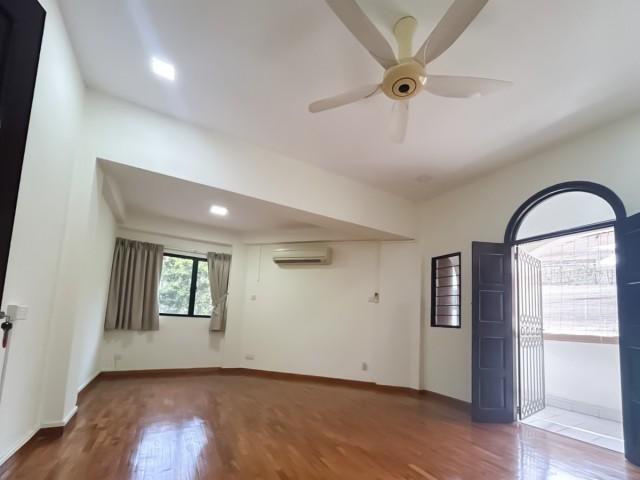 Taman Permata Semi-Detached House For Rent, $7,800, 4 Bed 3 Bath 3,000 sqft $2.32 psf