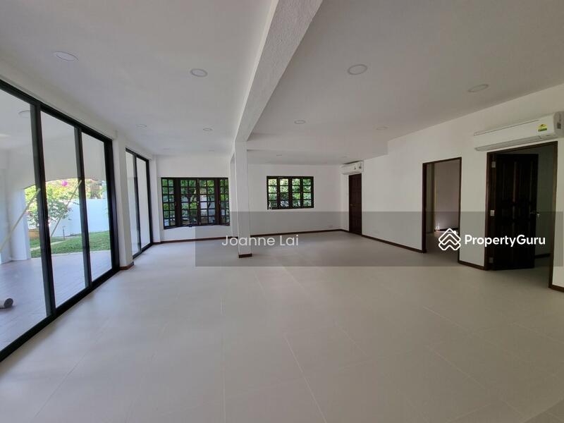 Bungalow for Rent, *** Renovated Charming Beautiful Bungalow With Pool In Siglap ***, SGD 17,000 | Freehold