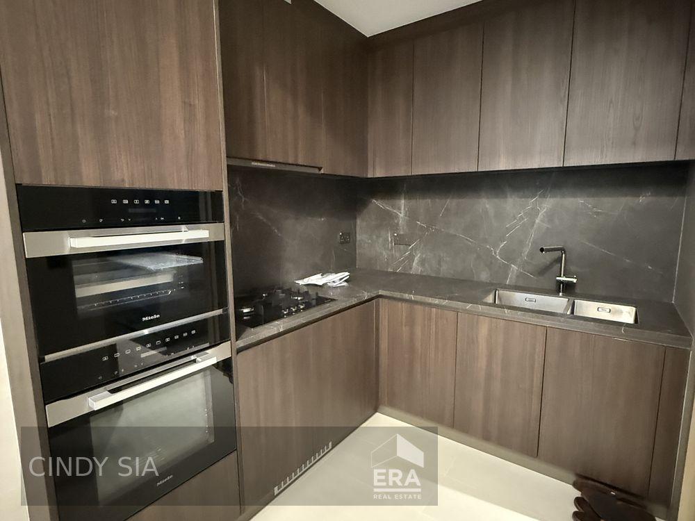 Condominium for Rent: 