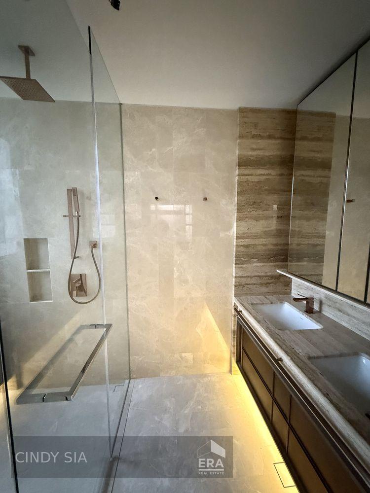 Condominium for Rent: 