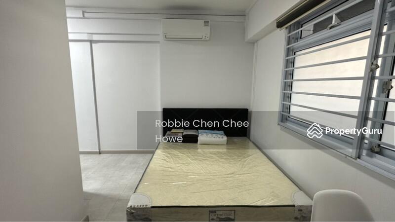 Prop-GPT: HDB Flat: D22  287D Jurong East Street 21