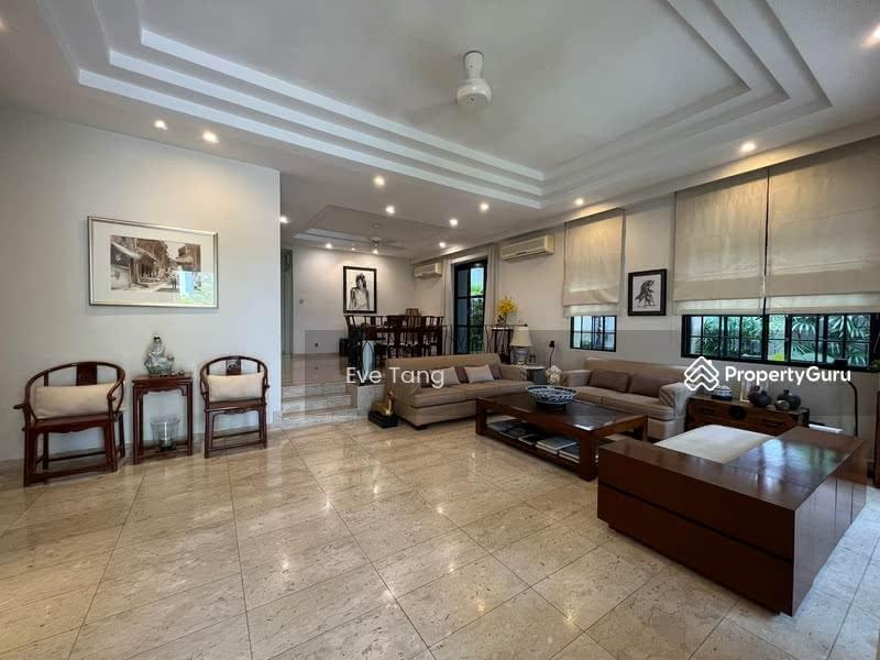 Prop-GPT: Semi-Detached: D11  Lornie Gardens