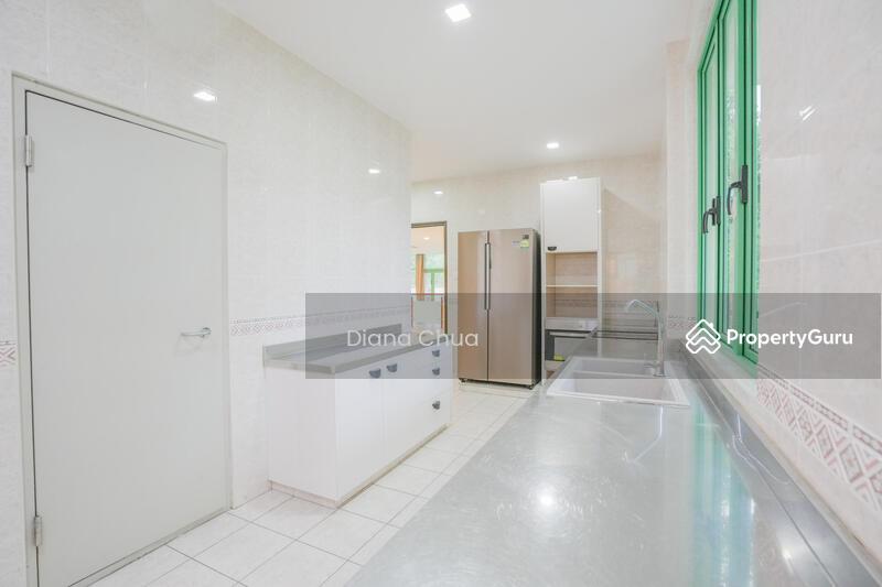 Detached for Rent, Bukit Timah, Rifle Range Road, SGD 15,000 | 999-year lease