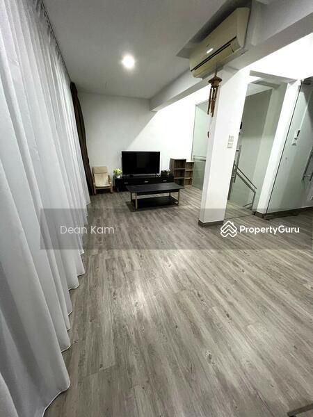 Prop-GPT: Walk-up Apartment: D28 Seletar Landed Living - Entire Level, One Bedroom With Living Room