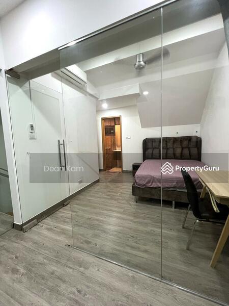 Walk-up Apartment for Rent, Landed Living - Entire Level, One Bedroom With Living Room, SGD 1,900 | Freehold