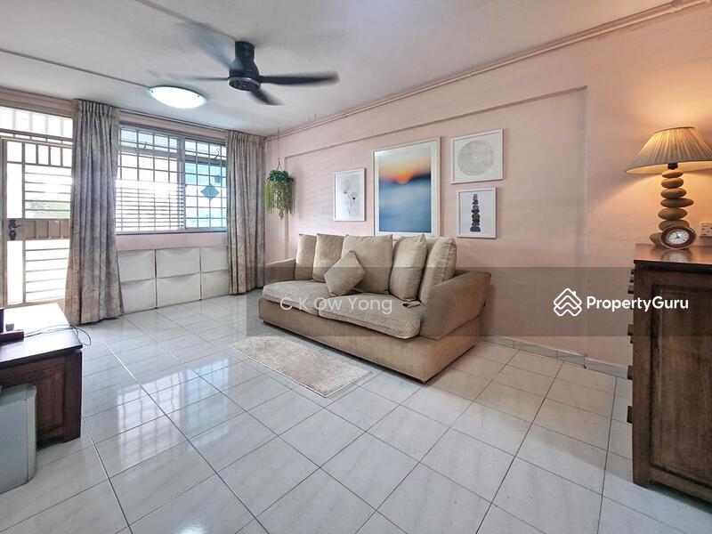 HDB Flat for Rent, 110 Yishun Ring Road, SGD 1,100 | 99-year lease