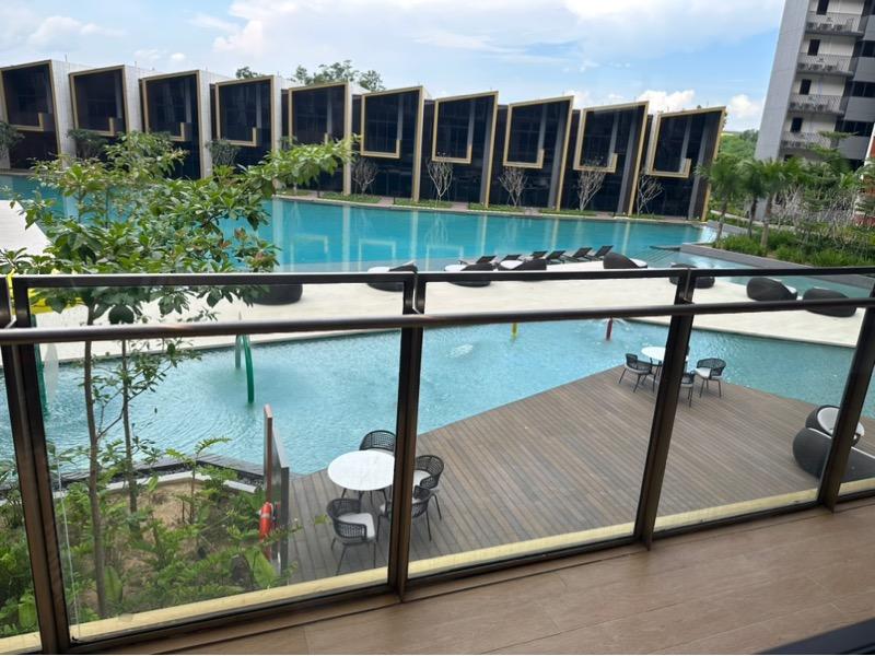 Riverfront Residences Condominium For Rent, $2,900, 1 Bed 1 Bath 463 sqft $6.26 psf