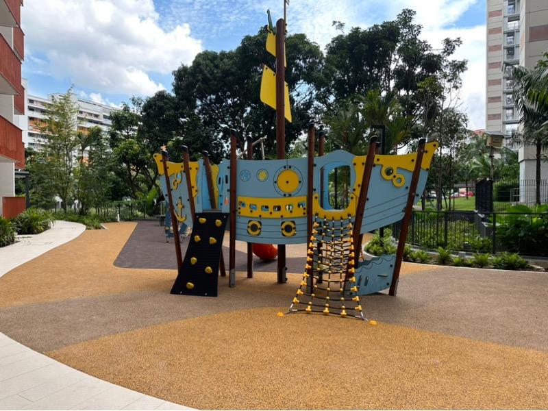 Riverfront Residences Condominium For Rent, $2,900, 1 Bed 1 Bath 463 sqft $6.26 psf