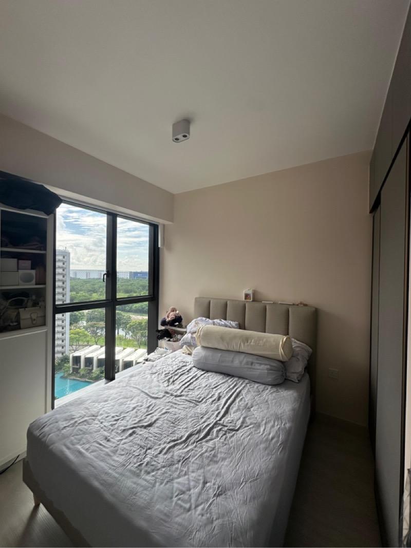 Riverfront Residences Condominium For Rent, $2,900, 1 Bed 1 Bath 463 sqft $6.26 psf