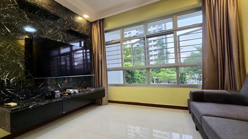 445B Bukit Batok West Avenue 8 HDB Apartment For Rent, $3,550, 3 Bed 2 Bath 990 sqft $3.59 psf
