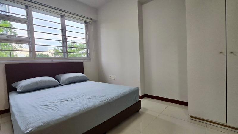 445B Bukit Batok West Avenue 8 HDB Apartment For Rent, $3,550, 3 Bed 2 Bath 990 sqft $3.59 psf
