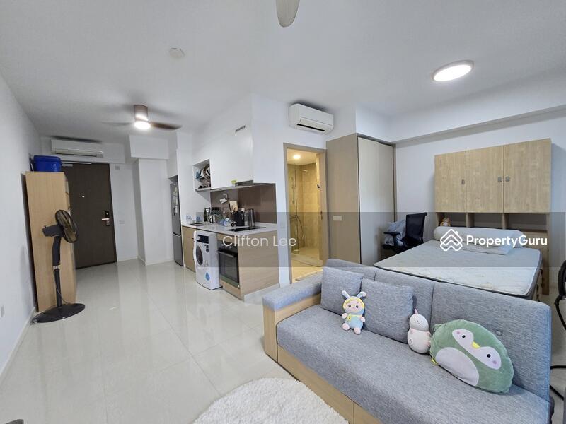 Condominium for Rent: D18, 528466