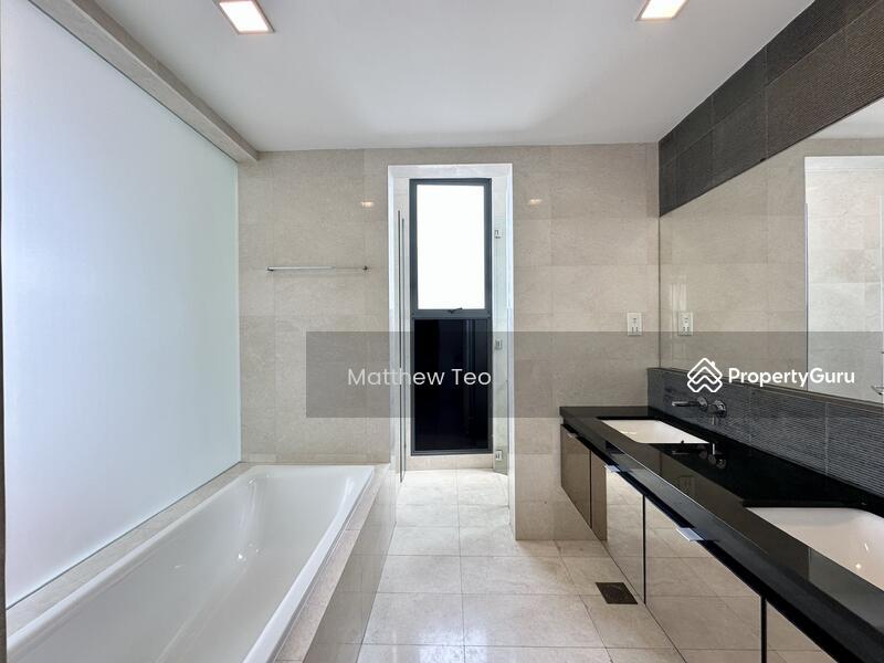 Bungalow for Rent: D21, 597000