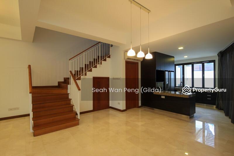 Semi-Detached for Rent: D25, 737944