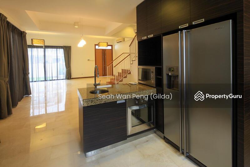 Semi-Detached for Rent: D25, 737944