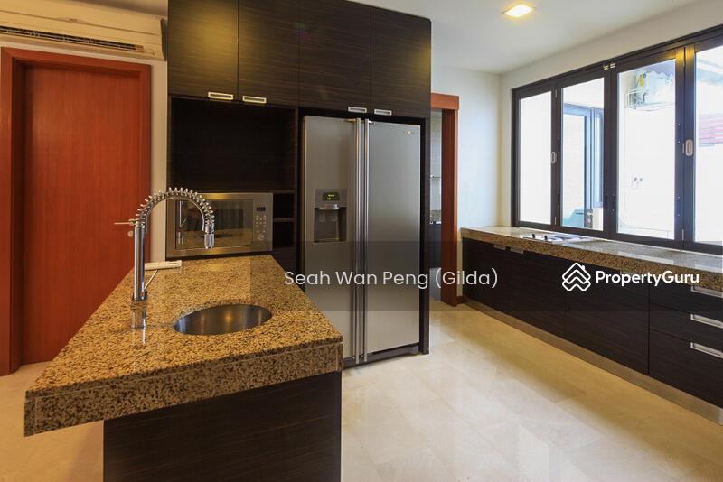 Semi-Detached for Rent: D25, 737944