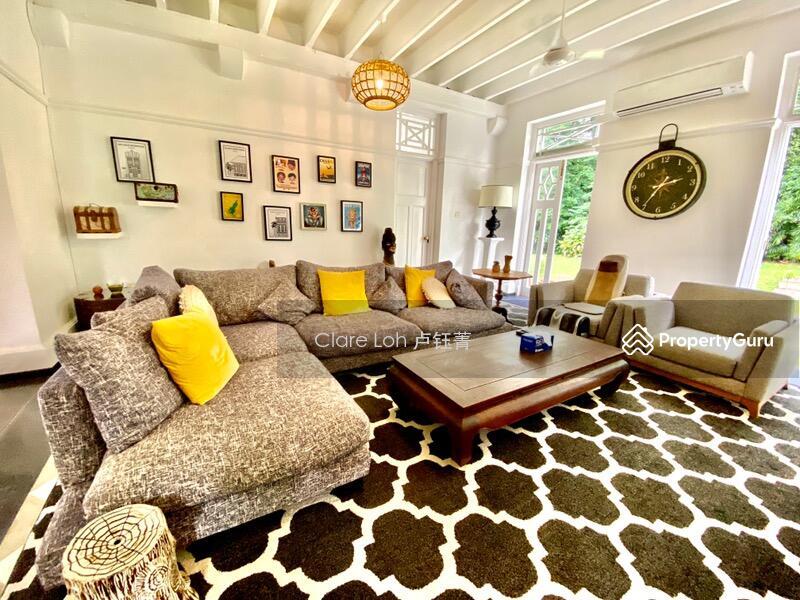 Bungalow - Good Class for Rent, Double storey house with lush greenery on large piece of land, SGD 50,000