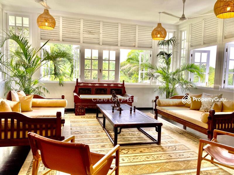 Bungalow - Good Class for Rent, Double storey house with lush greenery on large piece of land, SGD 50,000