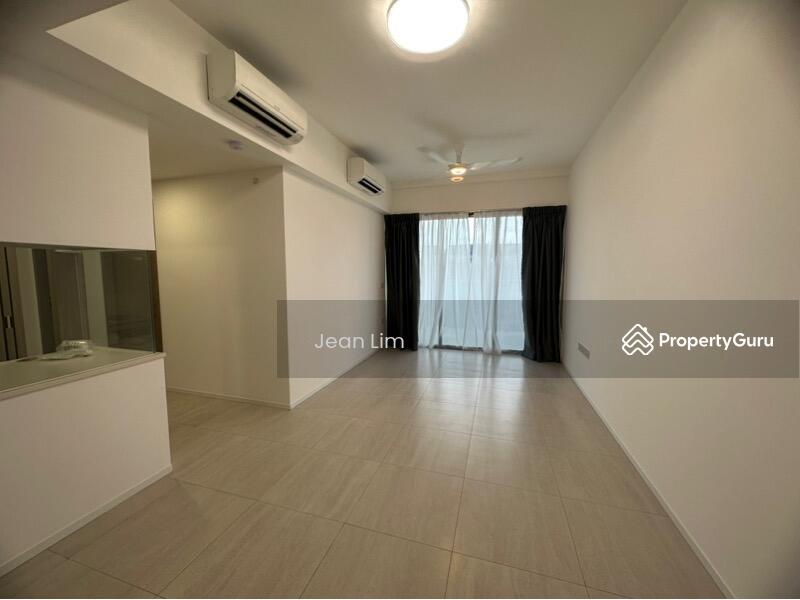 Prop-GPT: Apartment: D13  The Woodleigh Residences