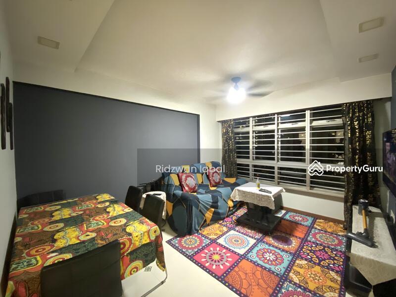 Prop-GPT: HDB Flat: D27  128B Canberra Street