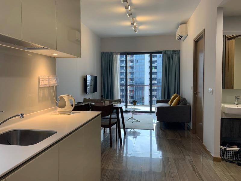 Lakeville Condominium For Rent, $3,200, 1 Bed 1 Bath 560 sqft $5.71 psf