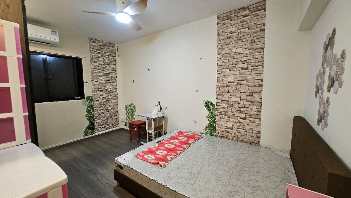 Prop-GPT: HDB Apartment: D20 Ang Mo Kio 303 Ang Mo Kio Avenue 1
