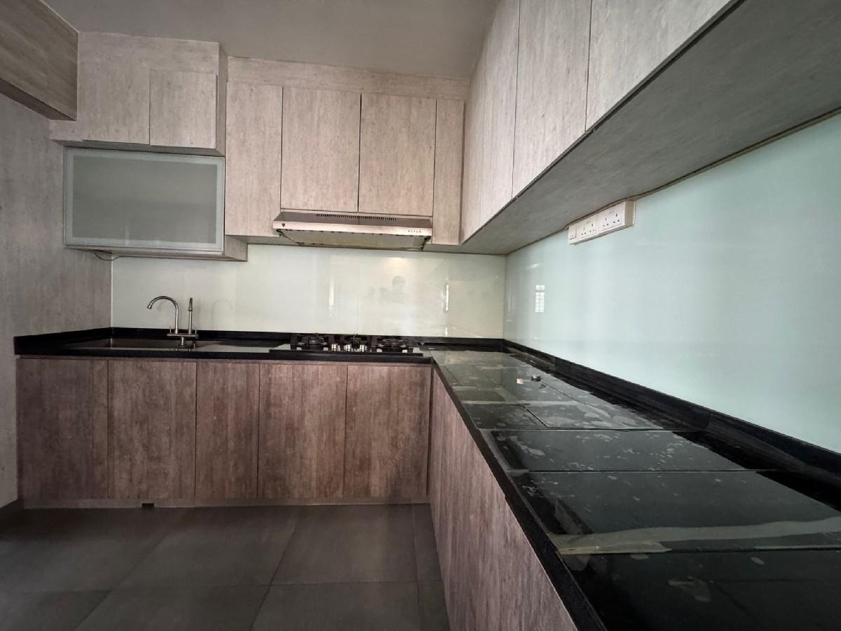 Prop-GPT: HDB Apartment: D19  114 Rivervale Walk
