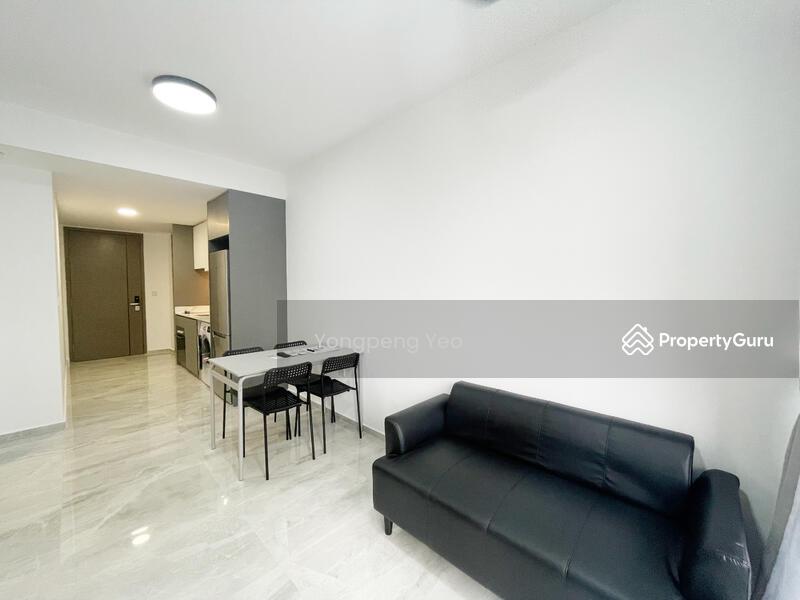 Condominium for Rent: D19, 554304