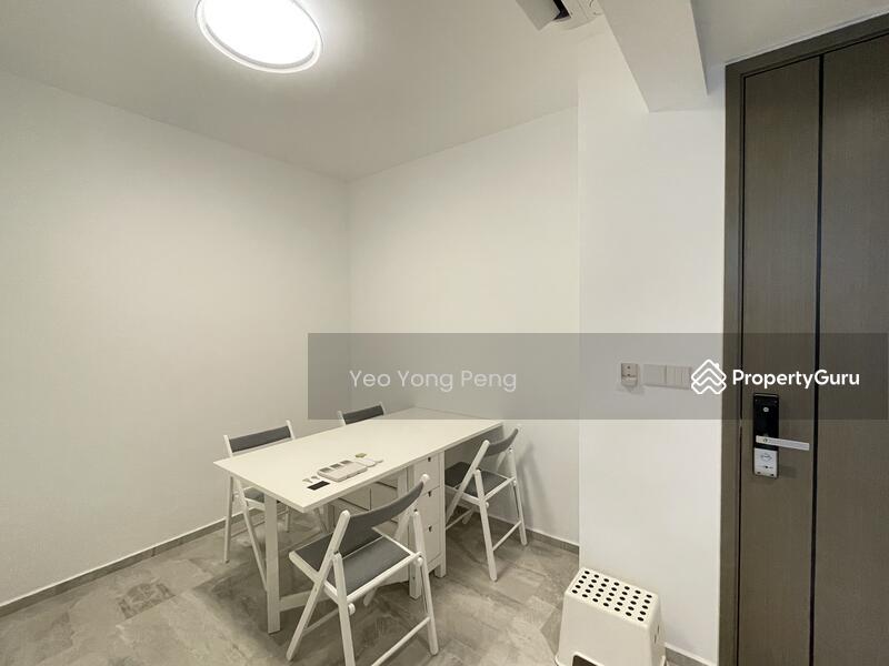 Condominium for Rent: D19, 554304